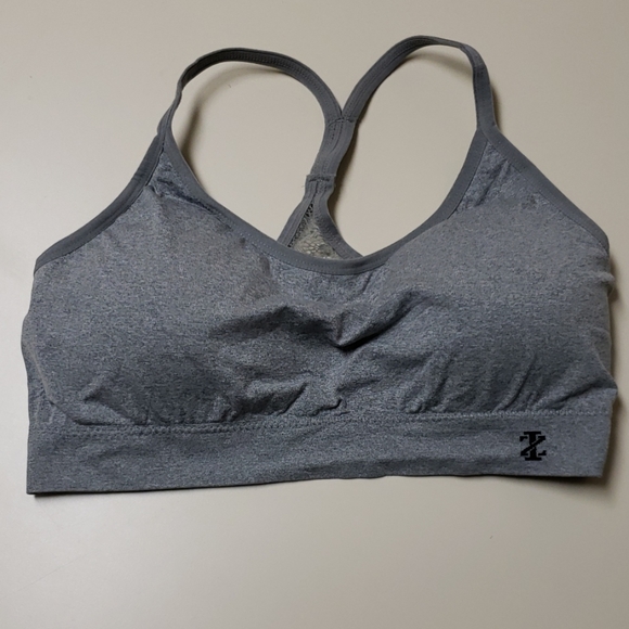 izod sports bra